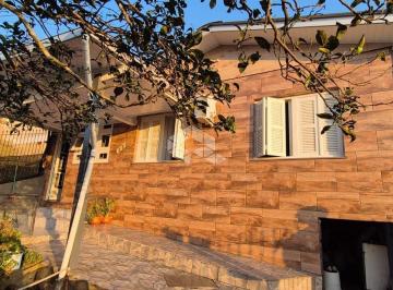 Casa · 106m² · 3 Quartos · 1 Vaga · Casa com 105m2 localizada no Bairro Primeiro De Maio em Farroupilha RS