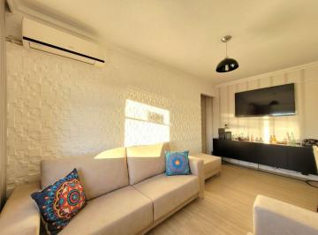 Apartamento · 59m² · 2 Quartos · Apartamento 2 Dormitórios mobiliado com o sol da tarde