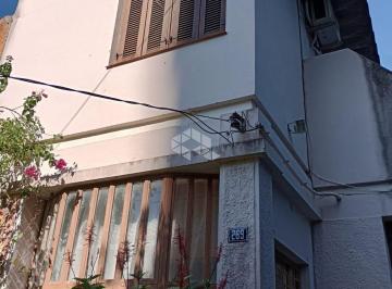 Casa · 157m² · 2 Quartos · 1 Vaga · Casa de 2 dormitórios/quartos no bairro Rio Branco em Porto Alegre