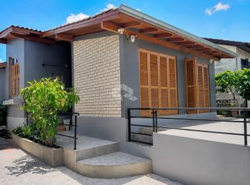 Casa · 115m² · 3 Quartos · 3 Vagas · Casa 3 quartos com suíte em Estância Velha