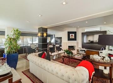Apartamento · 151m² · 3 Quartos · 2 Vagas · Apartamento 150m² 3 dormitórios no Petrópolis
