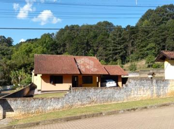 Casa · 143m² · 3 Quartos · 2 Vagas · Casa plana mobiliada e terreno amplo.