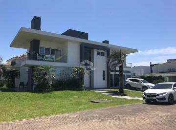 Casa · 302m² · 4 Quartos · 2 Vagas · Oportunidade Imperdível: Casa de Alto Padrão no Condomínio Ventura Club em Xangri-Lá!