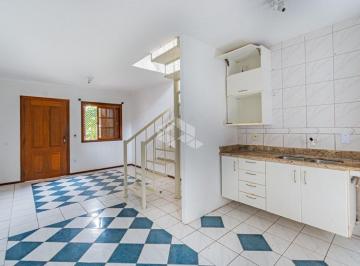 Casa · 94m² · 3 Quartos · 1 Vaga · Casa com 3 dormitórios e uma vaga de garagem coberta no bairro Camaquã na Zona Sul de P