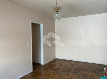 Apartamento · 69m² · 2 Quartos · Aparatamento 02 dormitórios no Menino Deus com dependência de empregada.