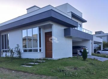 Casa · 252m² · 3 Quartos · 2 Vagas · Casa com 3 dormitório, 1 suíte e 2 demi suíte em condomínio Club.