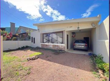 Casa · 155m² · 4 Quartos · 2 Vagas · Casa Térrea com 4 dormitórios, sendo 1 suíte,2 vagas de garagem. Bairro Ipanema