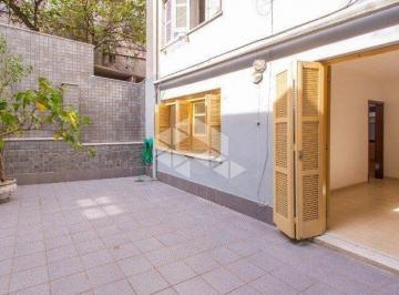Apartamento · 66m² · 2 Quartos · Apartamento térreo 2 quartos com pátio para venda na Demétrio Ribeiro no Centro Historico de Porto A
