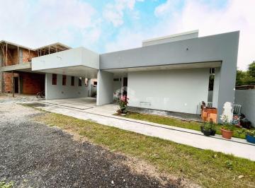 Casa · 125m² · 3 Quartos · 2 Vagas · Casa à venda em condomínio fechado