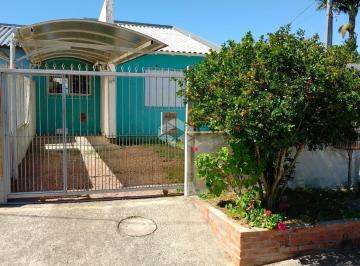 Casa · 78m² · 3 Quartos · 2 Vagas · Casa de Alvenaria com três dormitórios e Suíte no bairro Belém Novo.