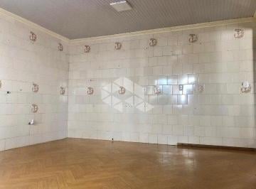 Casa · 235m² · 3 Quartos · 2 Vagas · Casa em Alvenaria com Duas Moradias no Bairro São Leopoldo em Caxias do Sul