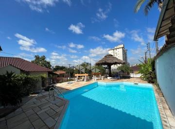 Casa · 170m² · 3 Quartos · 2 Vagas · Casa com espaço comercial
