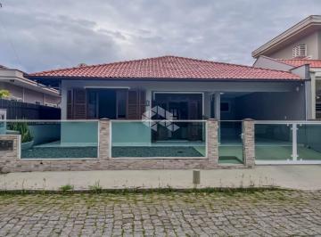 Casa · 140m² · 3 Quartos · 3 Vagas · CASA NA ENSEADA, SÃO FRANCISCO DO SUL-SC A150 METROS DA PRAIA