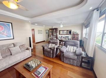 Apartamento · 138m² · 3 Quartos · 1 Vaga · Apartamento de 3 quartos, 1 vaga de garagem e elevador no bairro Petrópolis -