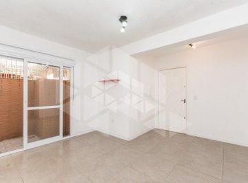 Apartamento · 32m² · 1 Quarto · Apartamento térreo com dois pátios no bairro Cidade Baixa a metros da UFRGS