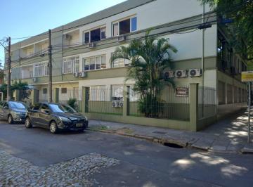 Apartamento · 85m² · 2 Quartos · Amplo apartamento, de frente, com elevador, sacadas e terraço nos fundos.