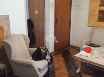 Apartamento · 57m² · 2 Quartos · Apartamento 2 dormitórios com sacada, no centro histórico