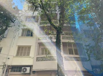 Apartamento · 34m² · 1 Quarto · Apartamento de 1 dormitório com Potencial de Valorização Próximo à UFRGS ?