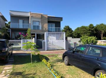 Casa · 118m² · 2 Quartos · 2 Vagas · Sobrado com Escritura no bairro Ingleses.