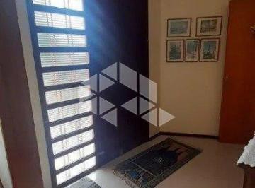 Casa · 249m² · 3 Quartos · 3 Vagas · Casa com 3 Quartos e 5 banheiros à Venda, 249 m² por R$ 1.500.000