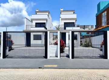 Casa · 140m² · 3 Quartos · 2 Vagas · Casa com 03 quartos/dormitórios no bairro Campeche, em Florianópolis - SC