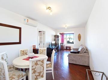 Apartamento · 91m² · 2 Quartos · 1 Vaga · Excelente apartamento na Rua Dr.Murtinho, a poucos metros da Av.Protásio Alves.