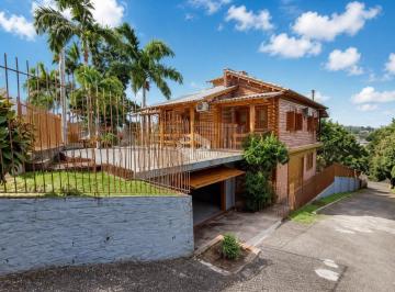 Casa · 220m² · 4 Quartos · 3 Vagas · Residência no bairro Rincão Gaúcho