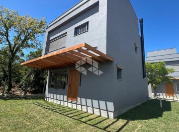Casa · 141m² · 3 Quartos · 2 Vagas · CASA À VENDA NA FERRUGEM A PASSOS DA PRAIA!