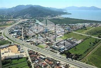Apartamento · 71m² · 2 Quartos · 1 Vaga · Apartamento com 02 quartos/dormitórios no bairro Centro, em Biguaçu- SC