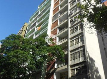 Apartamento · 45m² · 2 Quartos · Apartamento a venda, de 2 dormitórios, na Andradas, no Centro Histórico.