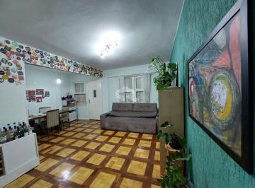 Apartamento · 75m² · 2 Quartos · Dois dormitórios junto a Redenção