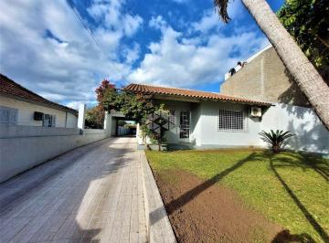 Casa · 170m² · 2 Quartos · 2 Vagas · CASA DE ALVENARIA 02 DORMITÓRIOS E PISCINA NO BAIRRO GOIAS