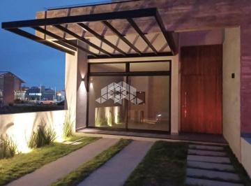 Casa · 85m² · 3 Quartos · 1 Vaga · Casa nova em Capão da Canoa com 3 dormitórios (1 suíte) a 2 quadras do mar - Alto padrão e estilo co
