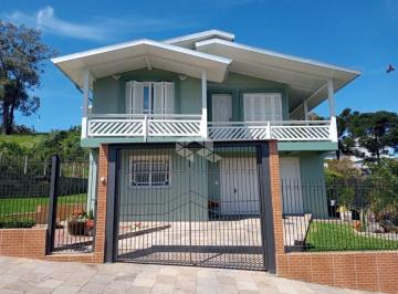 Casa · 247m² · 5 Quartos · LInda casa no Bairro Chácaras!