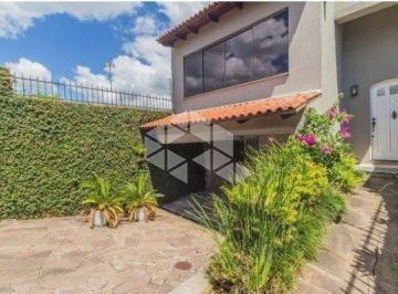 Casa · 232m² · 3 Quartos · 4 Vagas · CASA 3 QUARTOS SENDO 2 SUÍTES-DEPENDÊNCIA - 4 VAGAS -LAREIRA-CHURRASQUEIRA-PISCINA