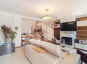 Casa · 262m² · 3 Quartos · 4 Vagas · Casa com 3 dormitorios com suite, hidro e closet, em Ipanema - Porto Alegre