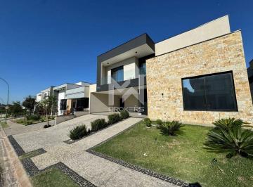 fachada · Casa sobrado à venda no Residencial Mont'Alcino em Valinhos - SP