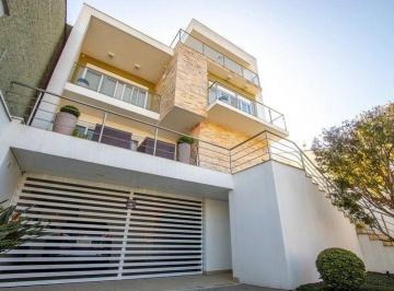 Casa de 3 quartos, Curitiba · Casa de alto padrão com 3 suítes, ático, 6 vagas e 440 m² – Bom Retiro, Curitiba