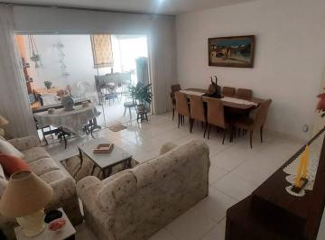 Apartamento · 151m² · 3 Quartos · 1 Vaga · VENDO COSTA AZUL 3/4 COM 151M³ PRÓXIMO DA ORLA