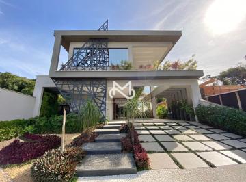 Casa · 470m² · 6 Quartos · 6 Vagas · Casa de Alto Padrão no Módulo 12 da Riviera de São Lourenço.