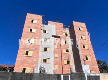 Apartamento · 86m² · 2 Quartos · 2 Vagas · Área privativa de 02 quartos à venda no Santa Terezinha!