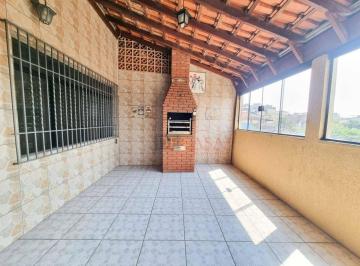 eb65d0ea720945fc444b07c4b17fc3e4870cc447 · Sobrado com 3 dormitórios sendo 1 suíte à venda no Cangaíba com área gourmet e 6 vagas de garagem.