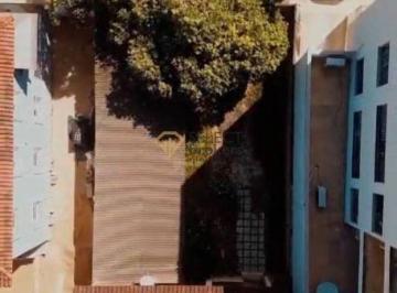 Casa · 1m² · 3 Quartos · 2 Vagas · Vendo casa no bairro vila nova