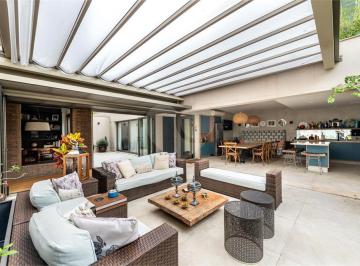 Casa de 3 quartos, São Paulo · Casa em condomínio com área verde no Alto de Pinheiros