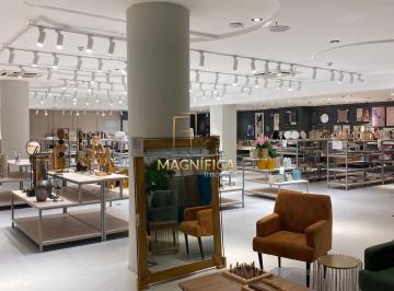 Comercial · 300m² · 1 Quarto · Loja - Batel.Que tal montar sua empresa em um mag