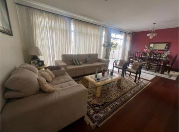 Casa de 3 quartos, São Paulo · Sobradoa Venda | 3 dormitórios (3 suites) |2 vagas | 250 m² em Santana