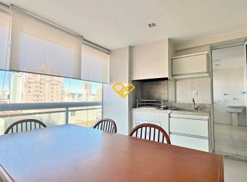 Varanda com churrasqueira · Apartamento 2 Quartos para Locação em Santos - SP