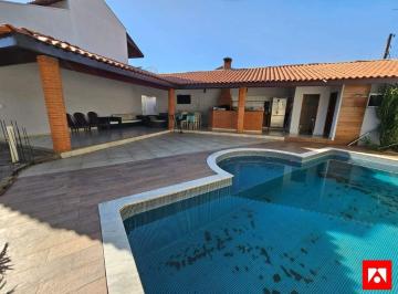 Casa · 200m² · 3 Quartos · 4 Vagas · Casa à venda no Parque Residencial Jaguari em Americana com 3 quartos (1 suíte) e 4 vagas de garagem