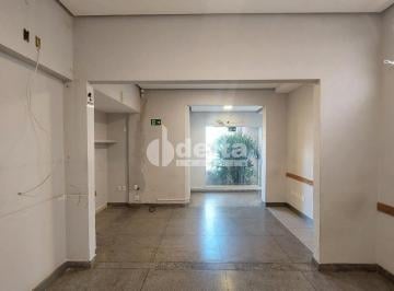 NULL · Casa comercial disponível para locação no bairro Fundinho em Uberlândia-MG