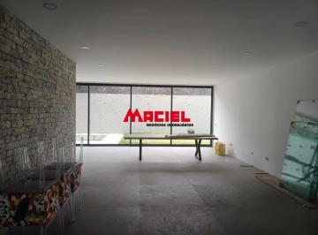 Casa · 535m² · 5 Quartos · 4 Vagas · Padrão de imóvel com um fino acabamento, porcelanato, pedra , projeto modernocom área de circulação 